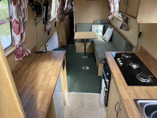  Kitchen and Lounge, looking forward 